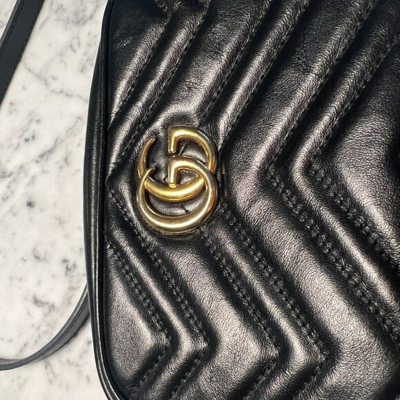 Authentic Gucci Marmont Small Shoulder Bag - Picture 6 of 16